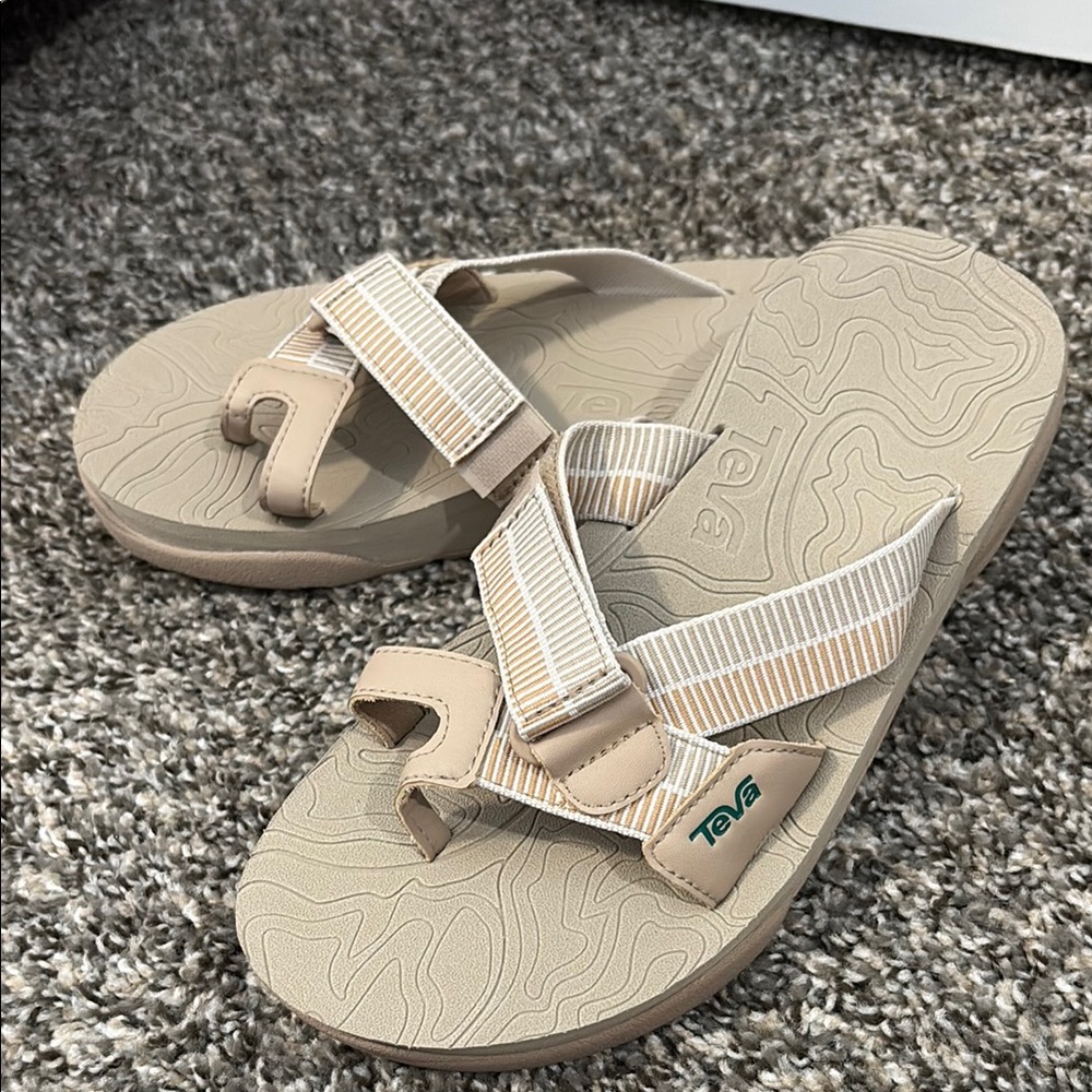Teva Beige Sandals